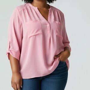 NWOT Torrid Women’s Size 3X 22-24 Pink V-Neck Blouse